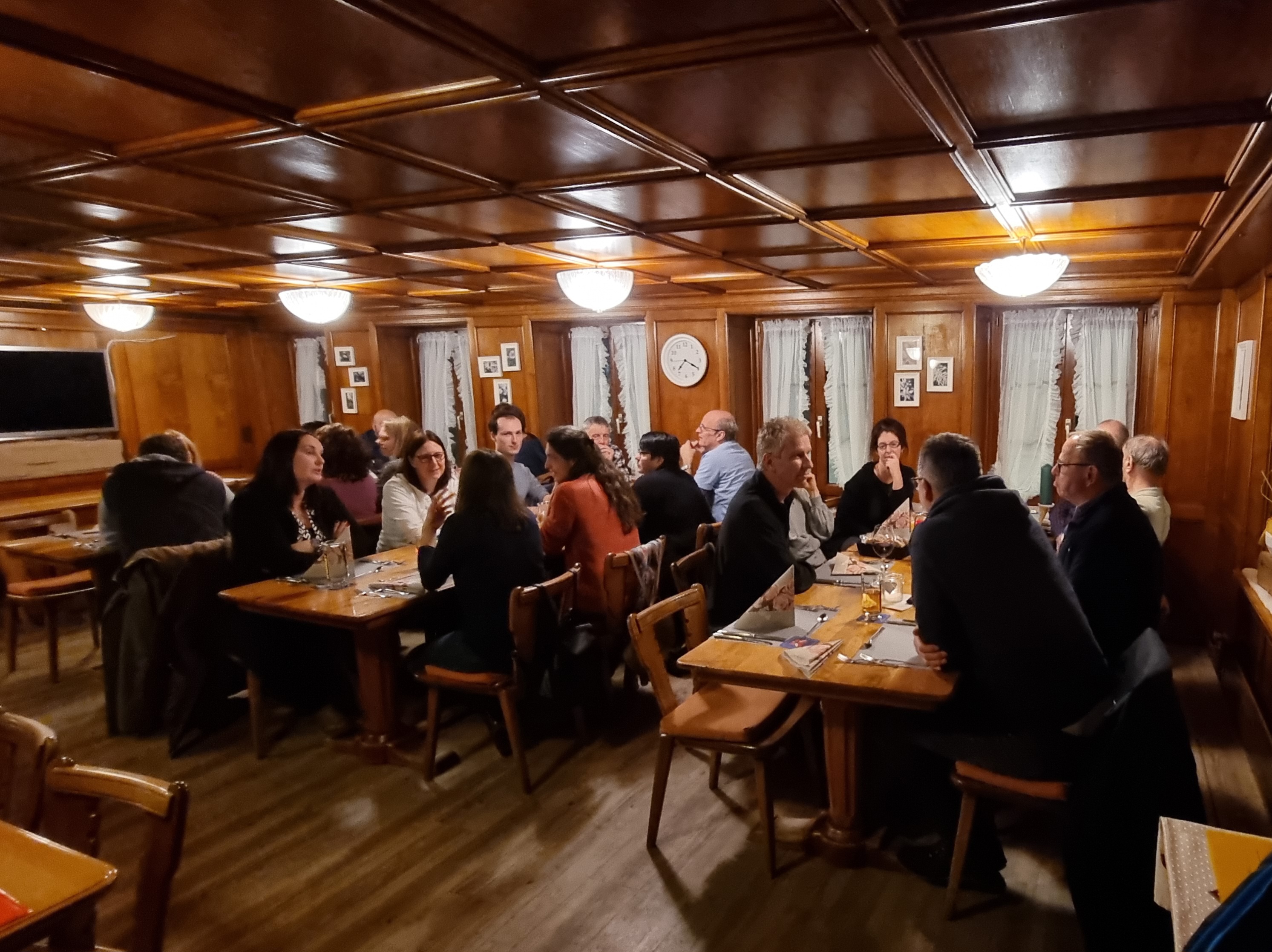 Versammelte Mix-Maxler bei der GV im Restaurant Blume in Bubikon